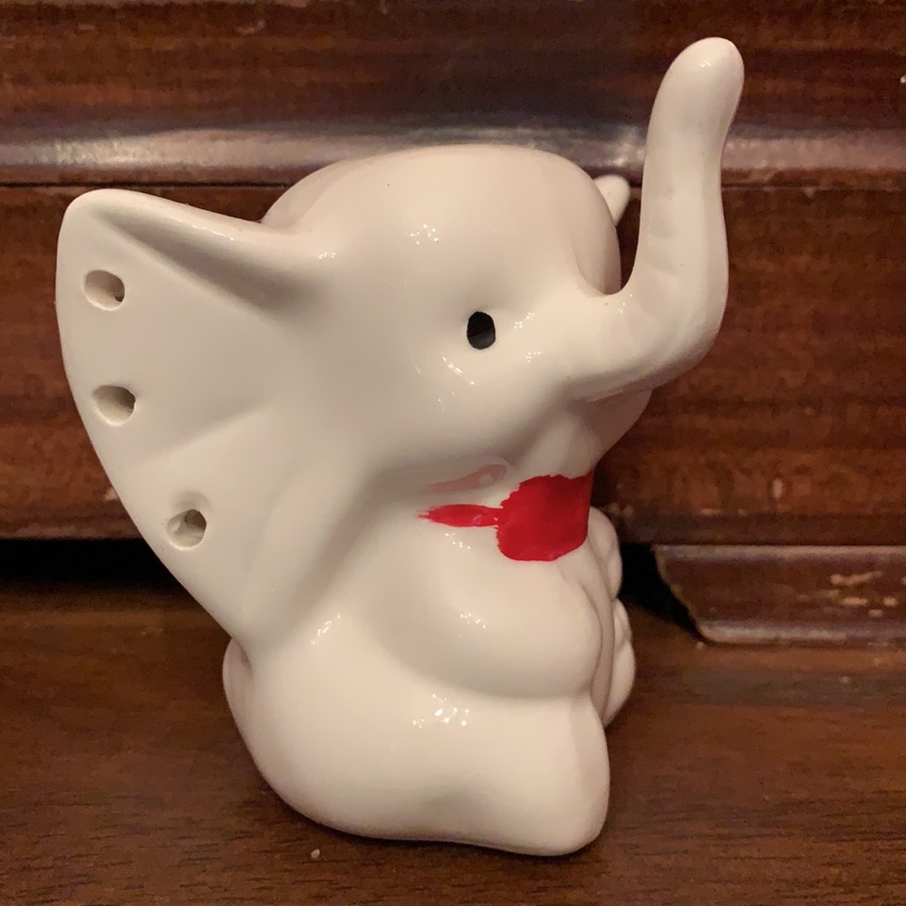 Elephant - Picture 2 of 5